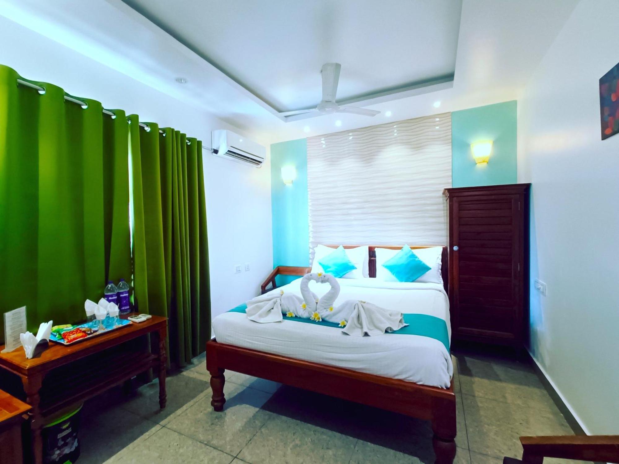 Le Holiday Inn Pondicherry Exterior photo